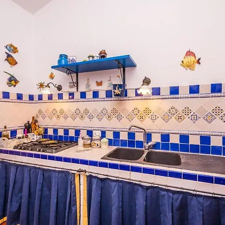 New Villa Messina * 캄포펠리체 디 로첼라